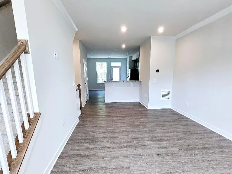 303 Golan Cir #B — Photo 18