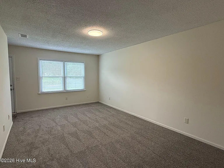 1820 Burgaw Hwy — Photo 2