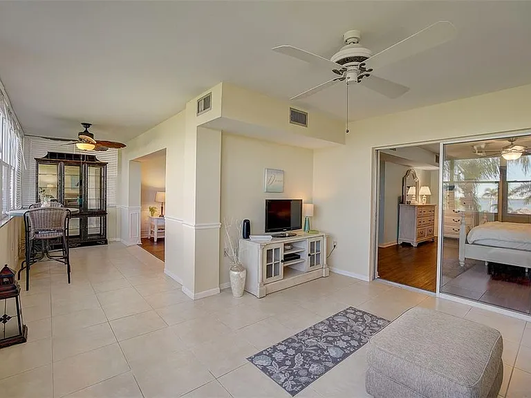 5108 Brittany Dr S #205 — Photo 16