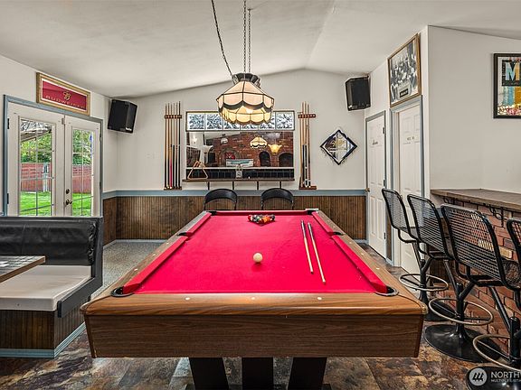 4th image of 15217 79th Street NE