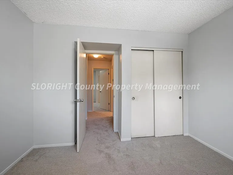 1351 Royal Way #4 — Photo 4