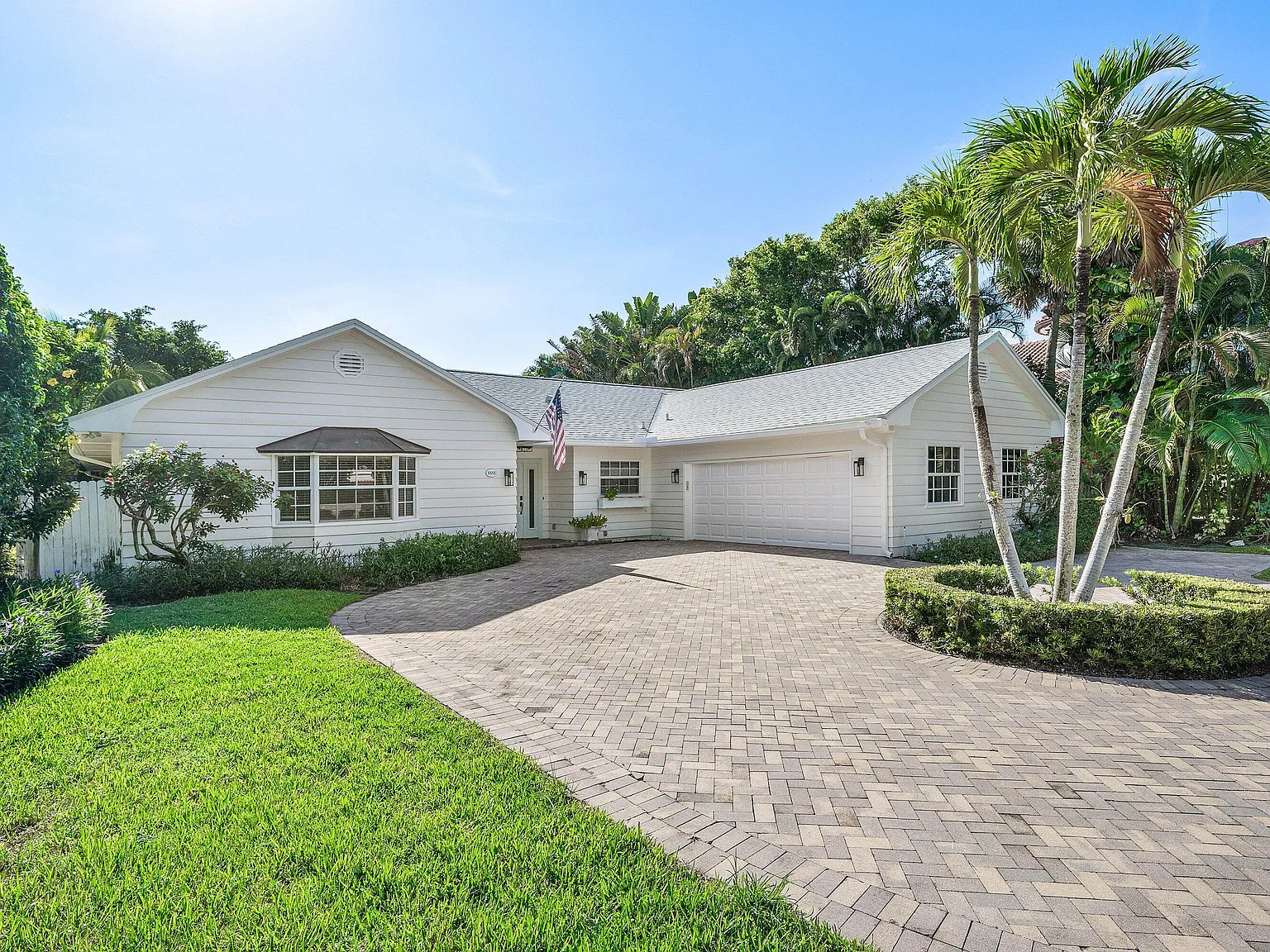 3 bed, 2.0 bath, 2754 sqft, $20,000 — Photo 3