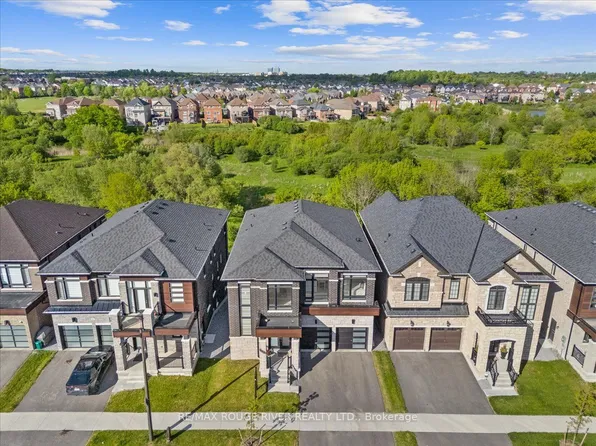 39 Armilia Pl, Whitby, ON L1P 0P8