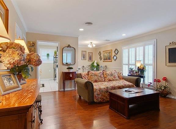 2nd image of 3513 46th St