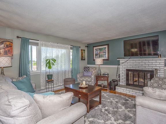 2nd image of 155 Nagle St