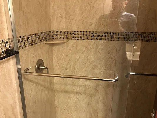 Rented by 18 REALTY | media 14