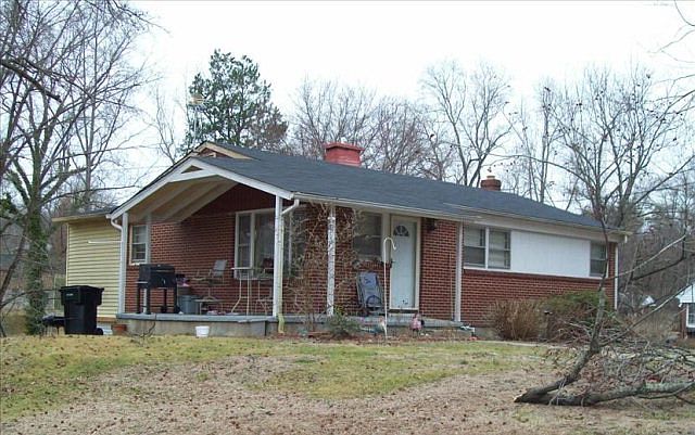 1st image of 115 Stanley Ct