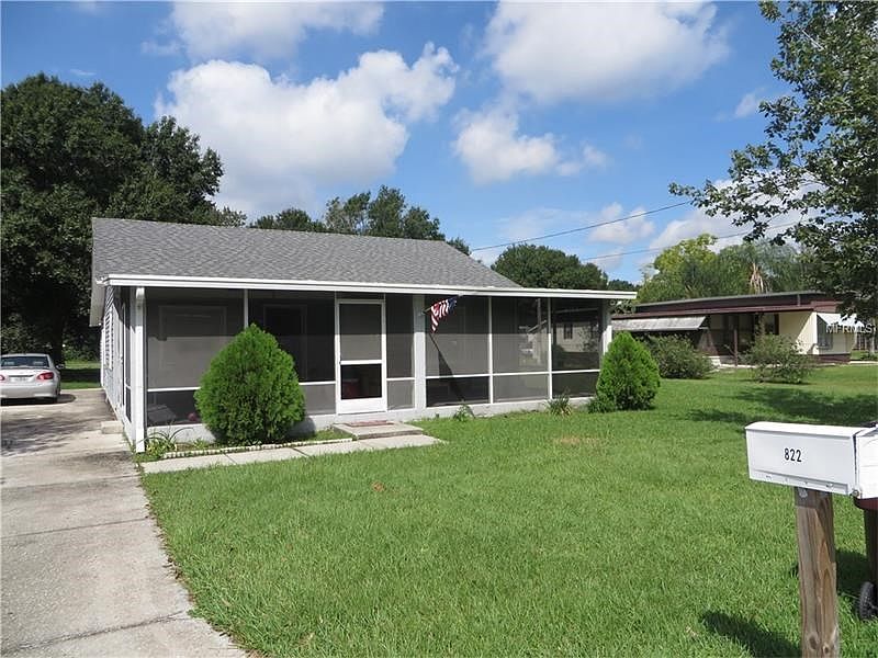 1st image of 822 Robinson Ave