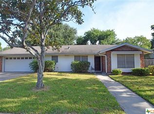 2402 Terrace Ave, Victoria, TX 77901