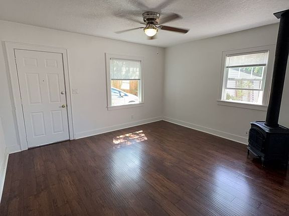 4th image of 2060-2080 Cadmus Ct NE #2060