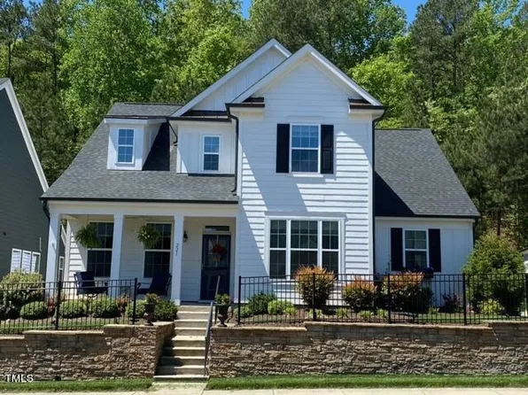221 Bridge St, Hillsborough, NC 27278