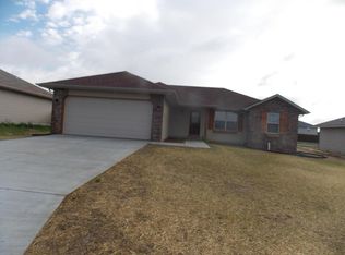 208 E Willow St, Clever, MO 65631