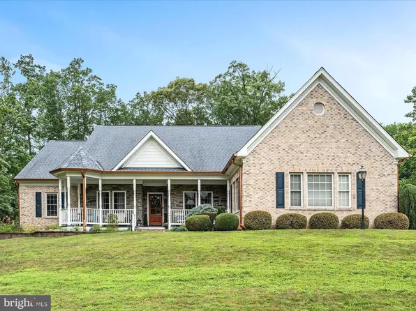 13448 Classic Oaks Ct, Manassas, VA 20112