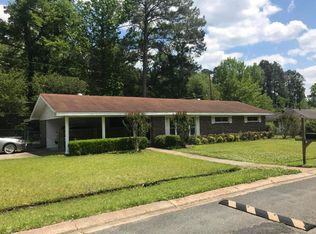 107 Powell Dr, Leesville, LA 71446
