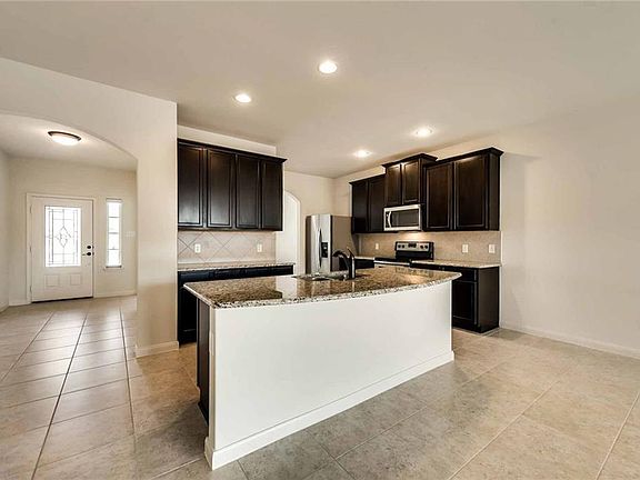 3rd image of 611 Roaring Springs Dr