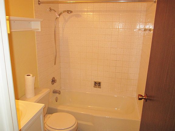 4th image of 4913 W 109th St #14-203