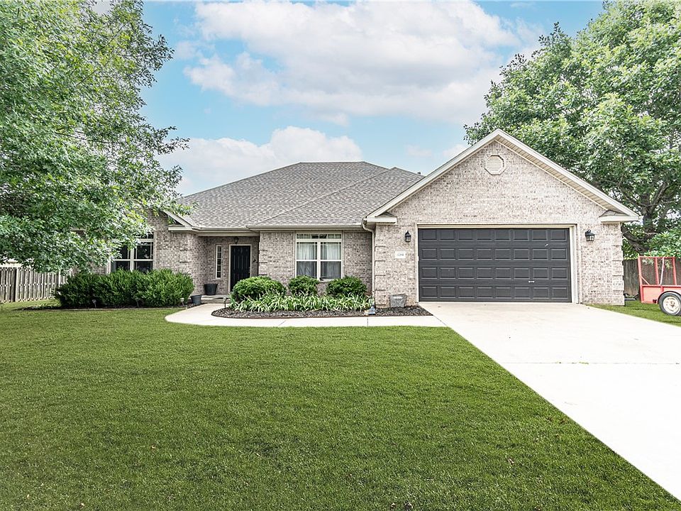 1st image of 1394 S River Meadows Dr