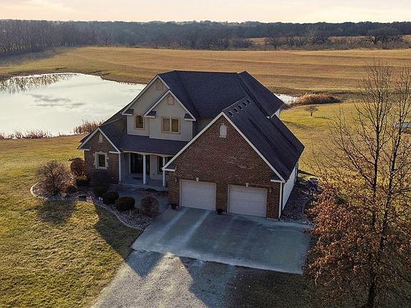 3rd image of 10790 NE Witt Rd