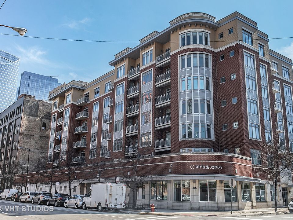 1st image of 657 W Fulton St Unit 204