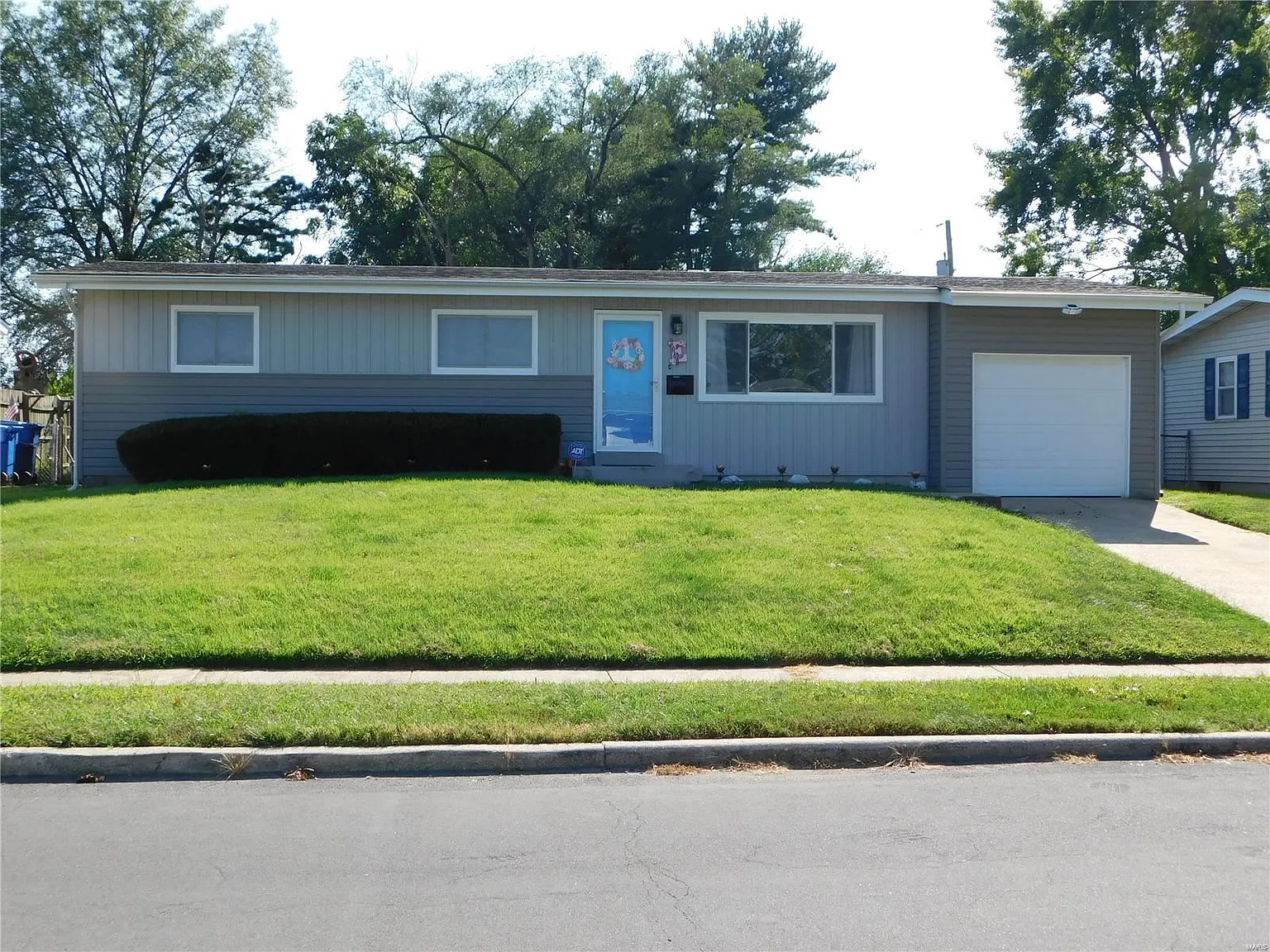 2040 Flamingo Dr photo 1
