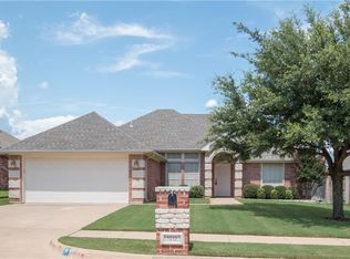 1012 Rolling Meadows Dr, Burleson, TX 76028