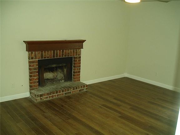 4th image of 138 Cedarwood Dr