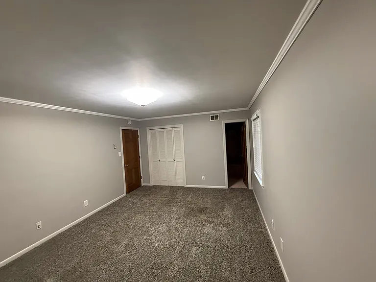 2426 E Blackstock Rd — Photo 10