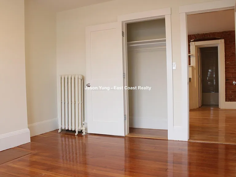 83 Harvard St #20 — Photo 8