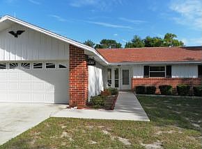 4th image of 8 Spring Lake Ln