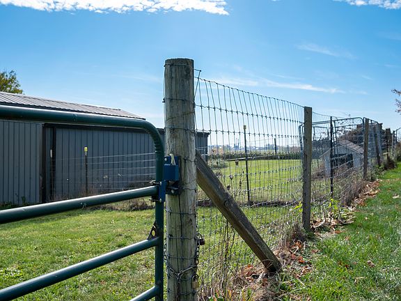 4th image of 6845 E County Road 300 N