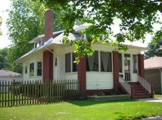 9501 Congress Park Ave, Brookfield, IL