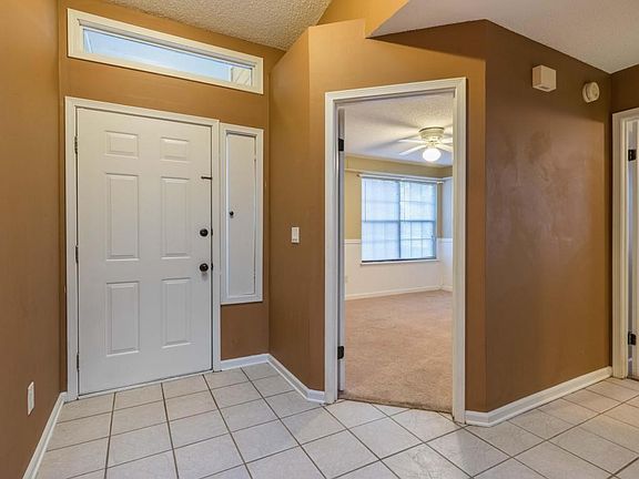 13927 Sugar Pine Ct-3
