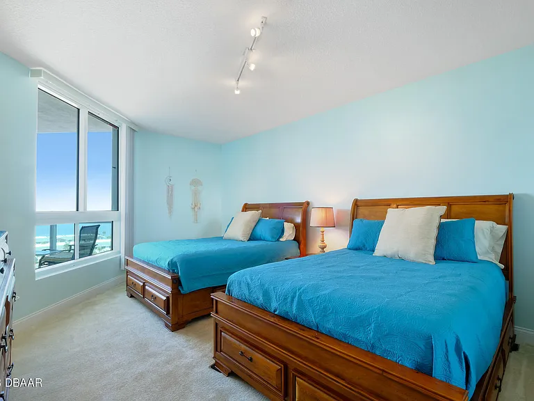 241 Riverside Dr #808 — Photo 23