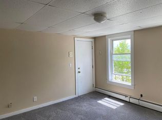 532 Main St APT 5, Farmington, NH 03835