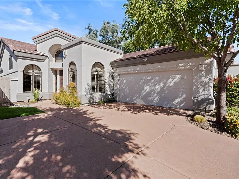 8292 E Cortez Dr — Photo 6