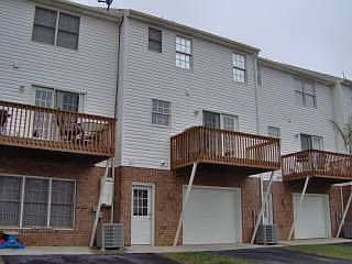 2nd image of 740 Wyndhurst Dr