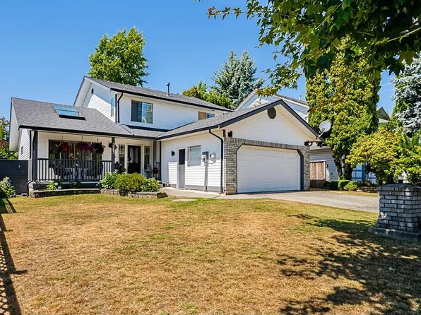 5983 188th St, Surrey, BC V3S 7M1