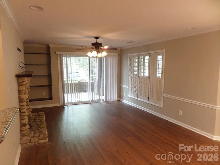 1109 E Morehead St #10 — Photo 5