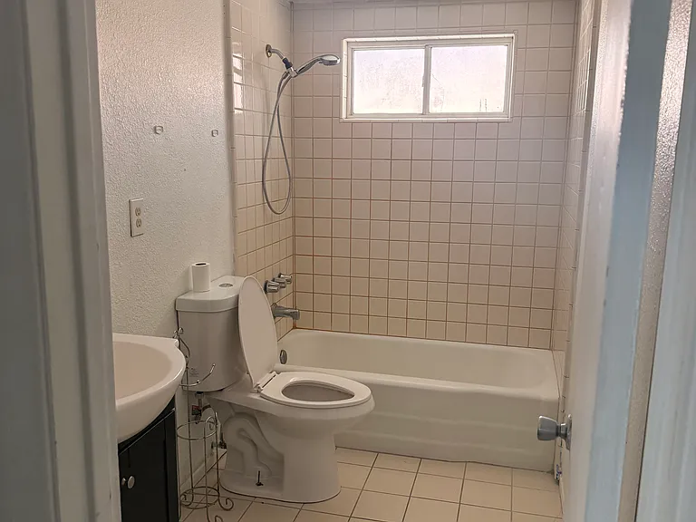 12868 Catalpa Ave — Photo 2