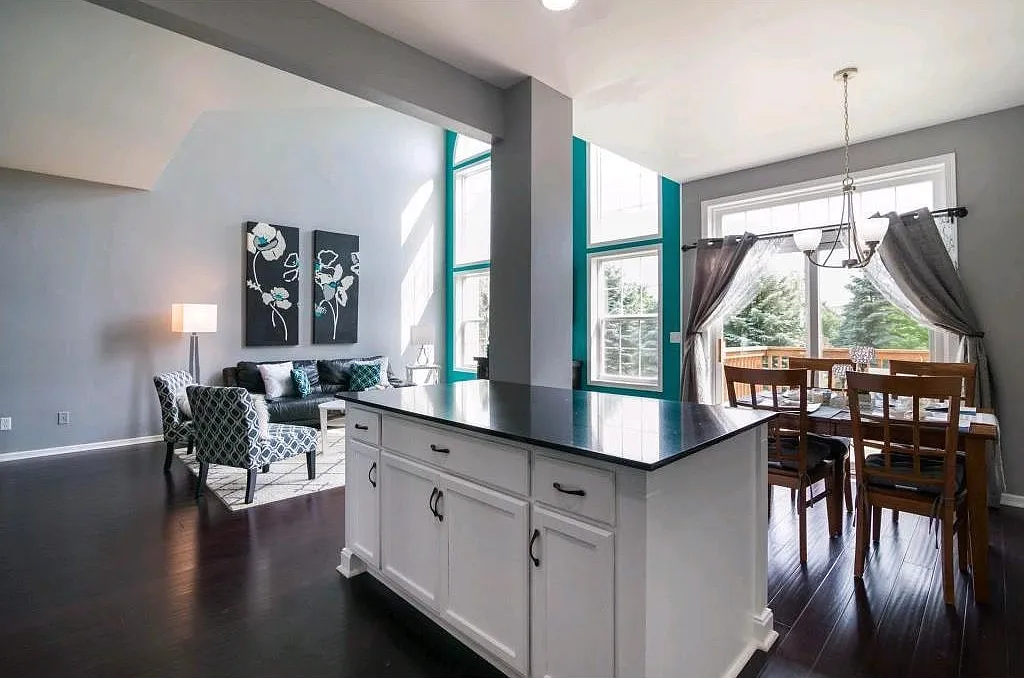 15208 Florist Circle — Photo 1