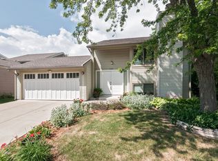 2224 Stonehaven Way, Lisle, IL 60532