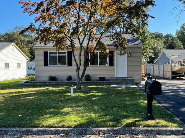 1931 Main Ave, Pasadena, MD 21122