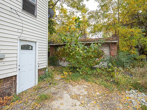 5th image of 13500 3rd Ave
