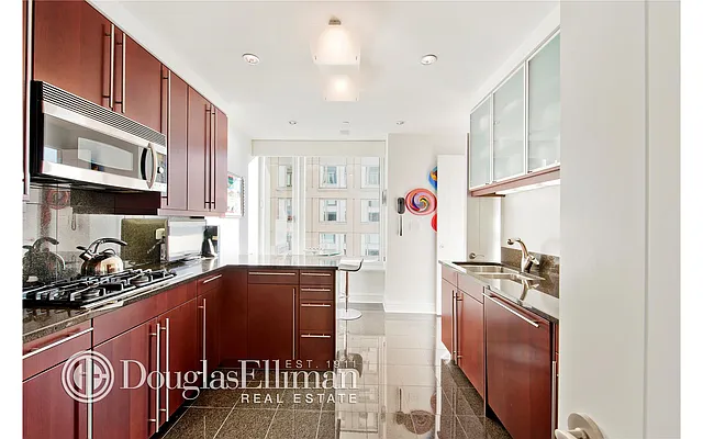 Sold by Douglas Elliman | media 20