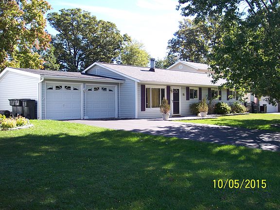 5th image of 67 Robinhood Dr