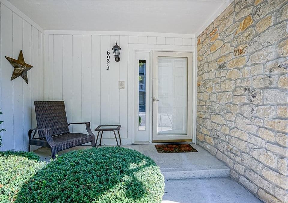 1st image of 6923 Wesley Ct