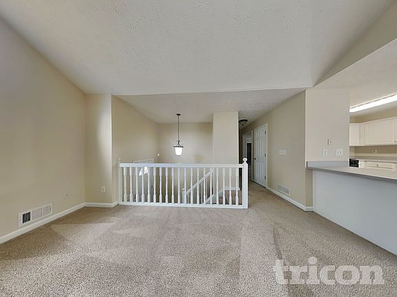 3rd image of 4408 Lamar Dr