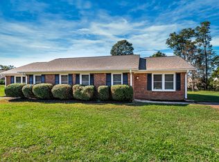 145 Sherman Dr, Boiling Springs, SC 29316