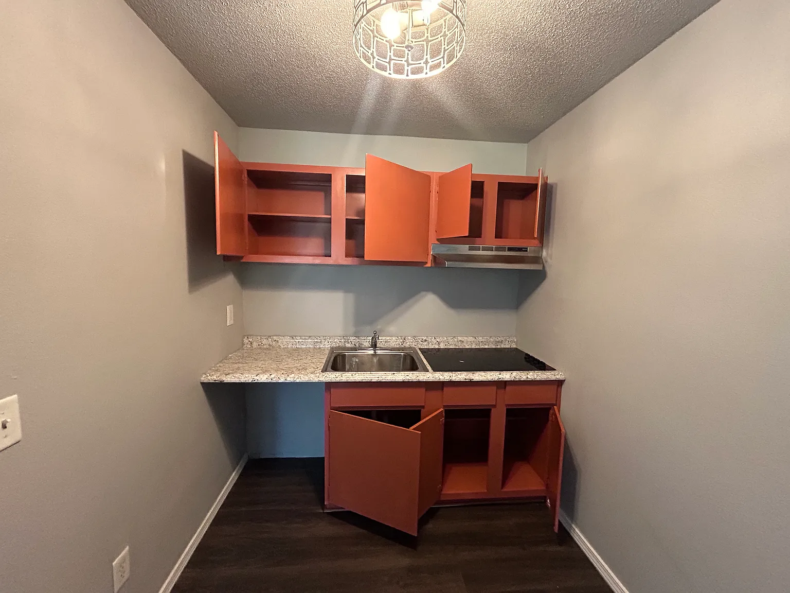 3701 W Cedar St — Photo 4