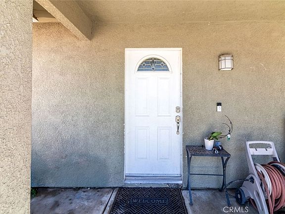 3rd image of 18936 Rocksprings Rd